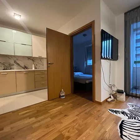 Appartement 2 *